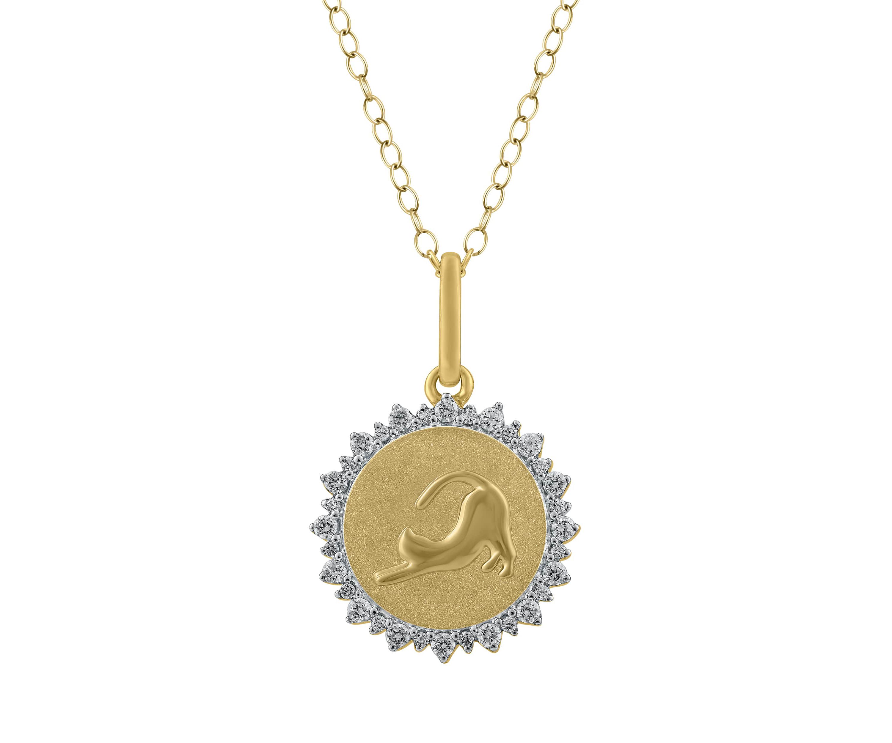1/4Ctw Medallion Cat Diamond Pendant in 925 Silver with 18K Yellow Gold Plating 18" Cable Chain