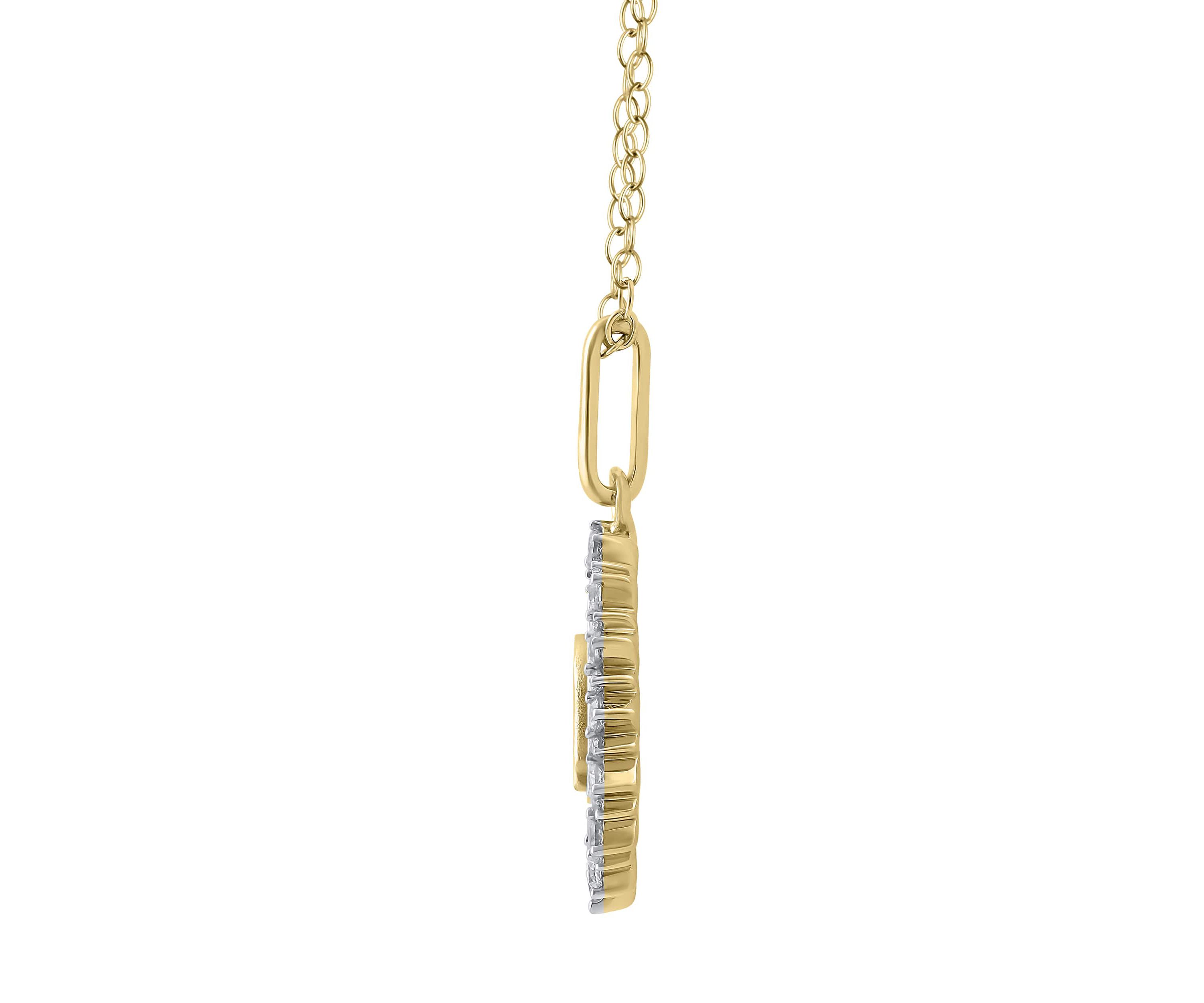 1/4Ctw Medallion Cat Diamond Pendant in 925 Silver with 18K Yellow Gold Plating 18" Cable Chain