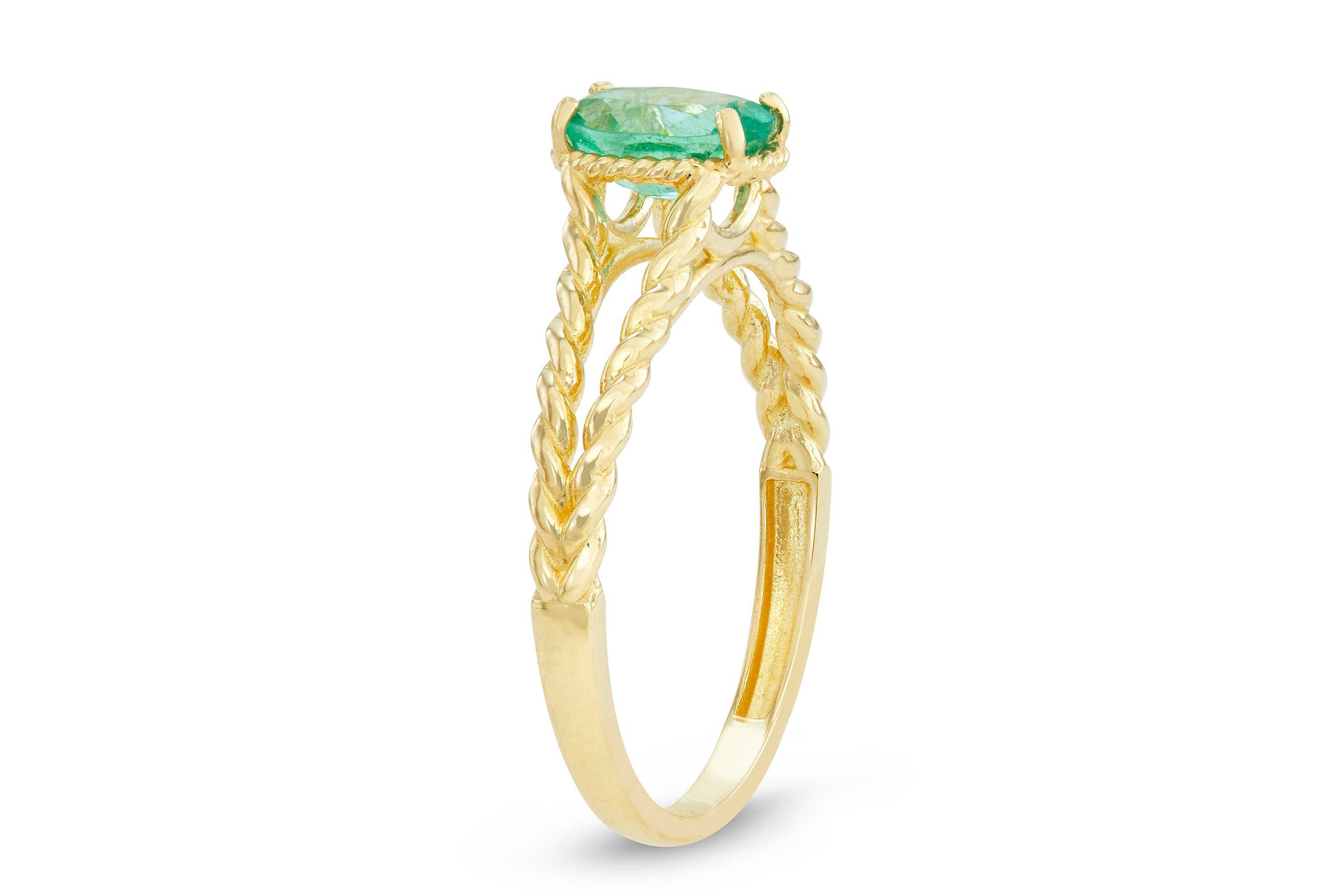 10K Gold Emerald Ring