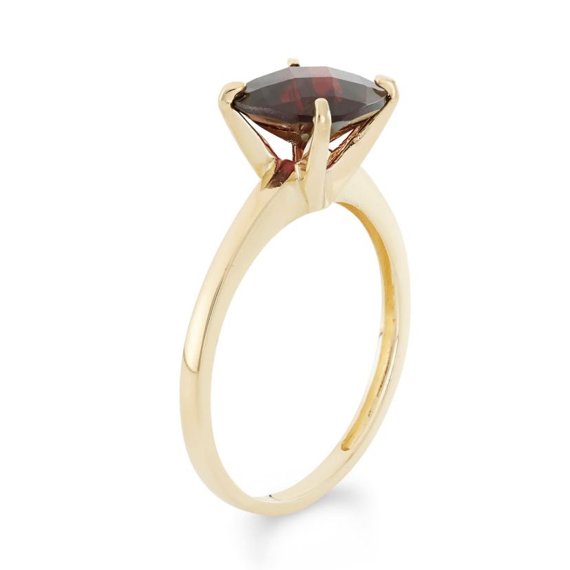 10K Gold Garnet Solitaire Ring