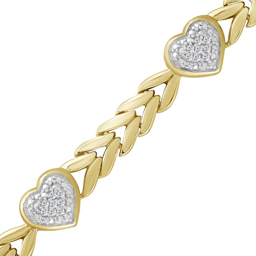 1/5ct. t.w. Heart station Diamond Bracelet in Gold-Plated Sterling Silver