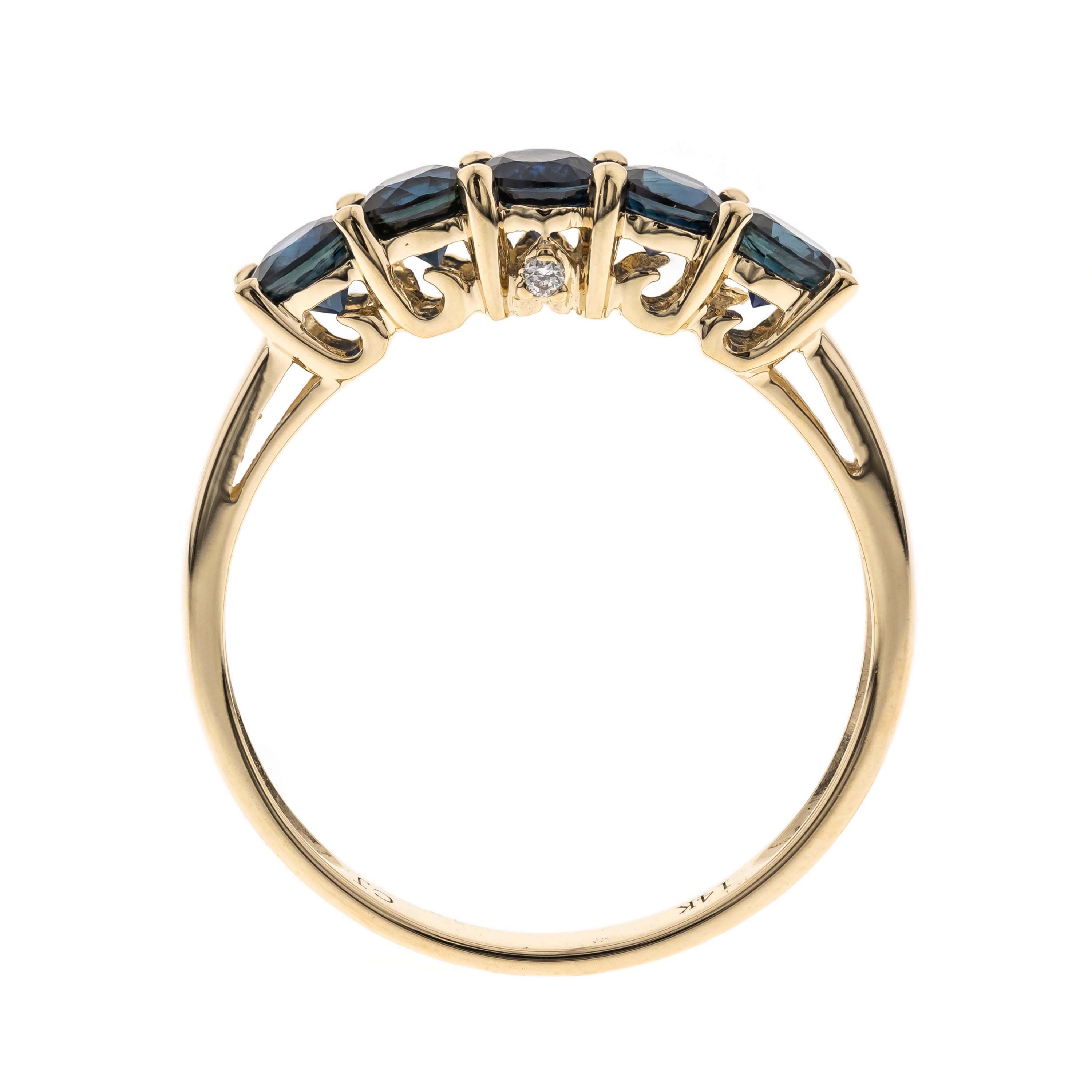 Blue Sapphire Ring in 14K Yellow Gold