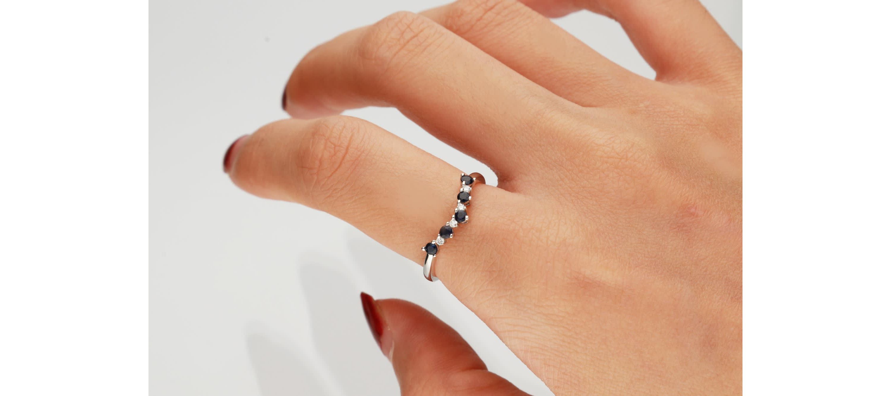 Blue Sapphire Ring in 10K White Gold
