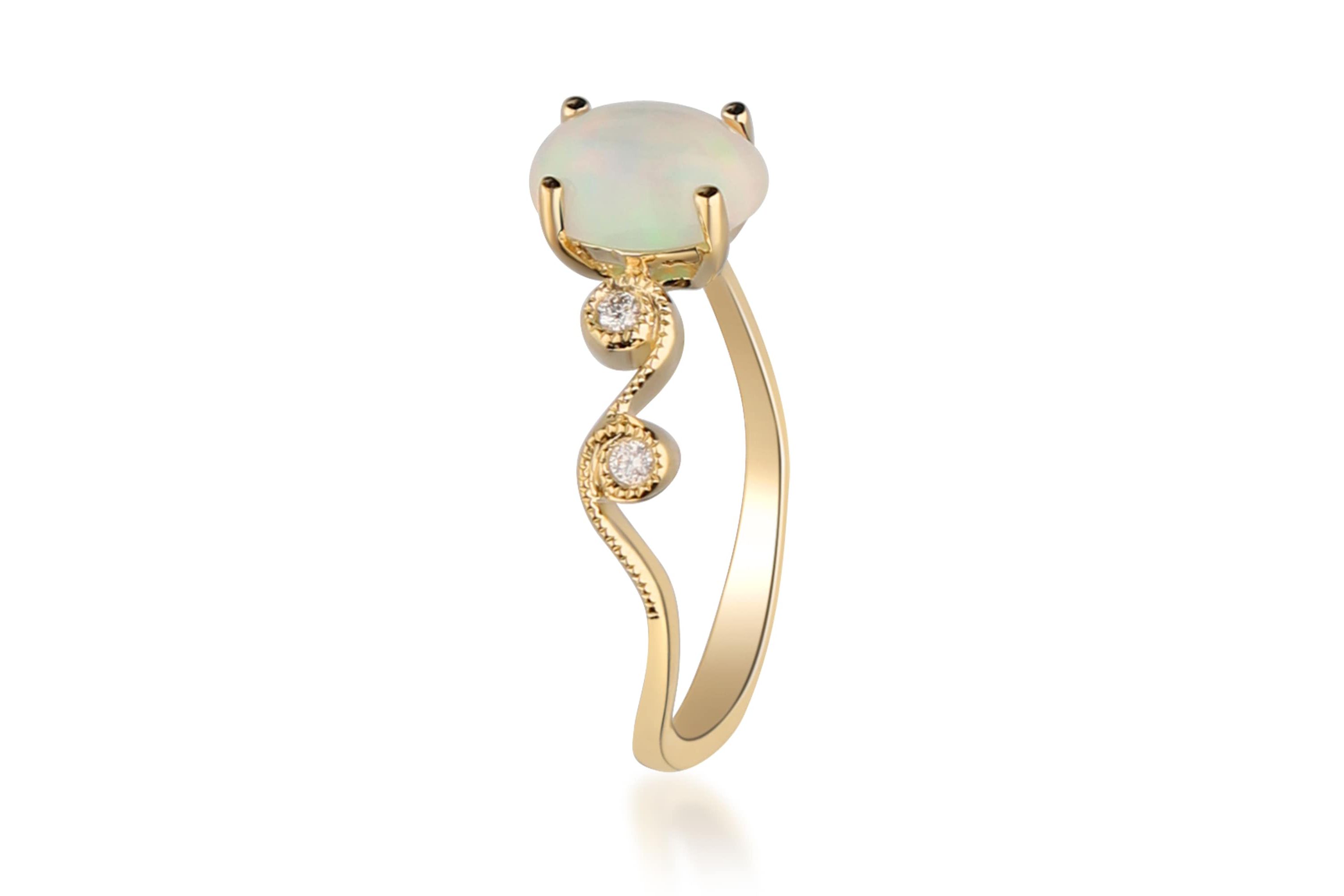 Ethiopian Opal Ring in 14K Yellow Gold