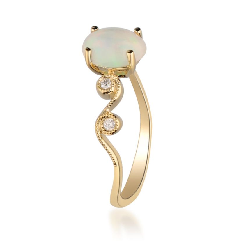 Ethiopian Opal Ring in 14K Yellow Gold