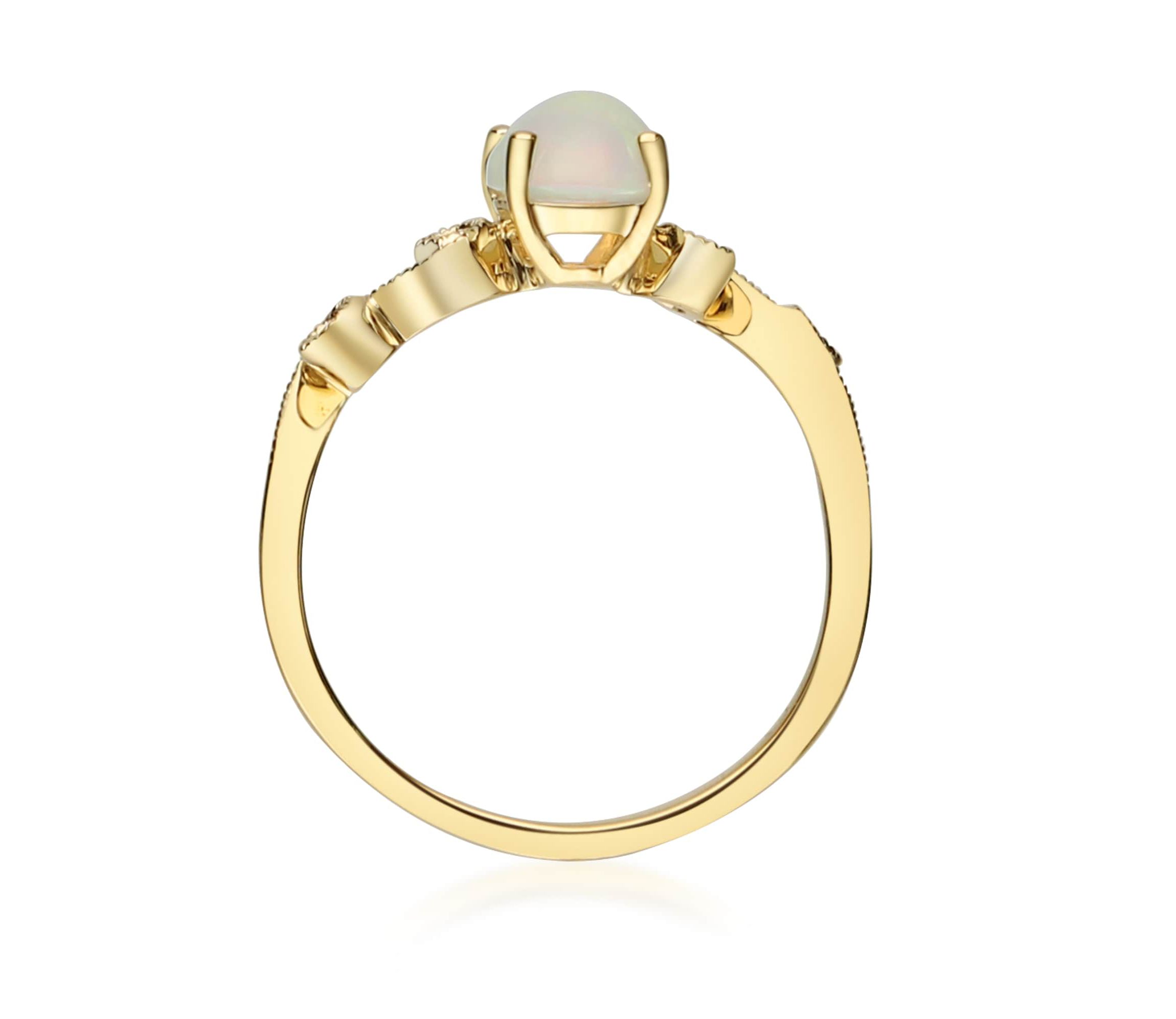 Ethiopian Opal Ring in 14K Yellow Gold