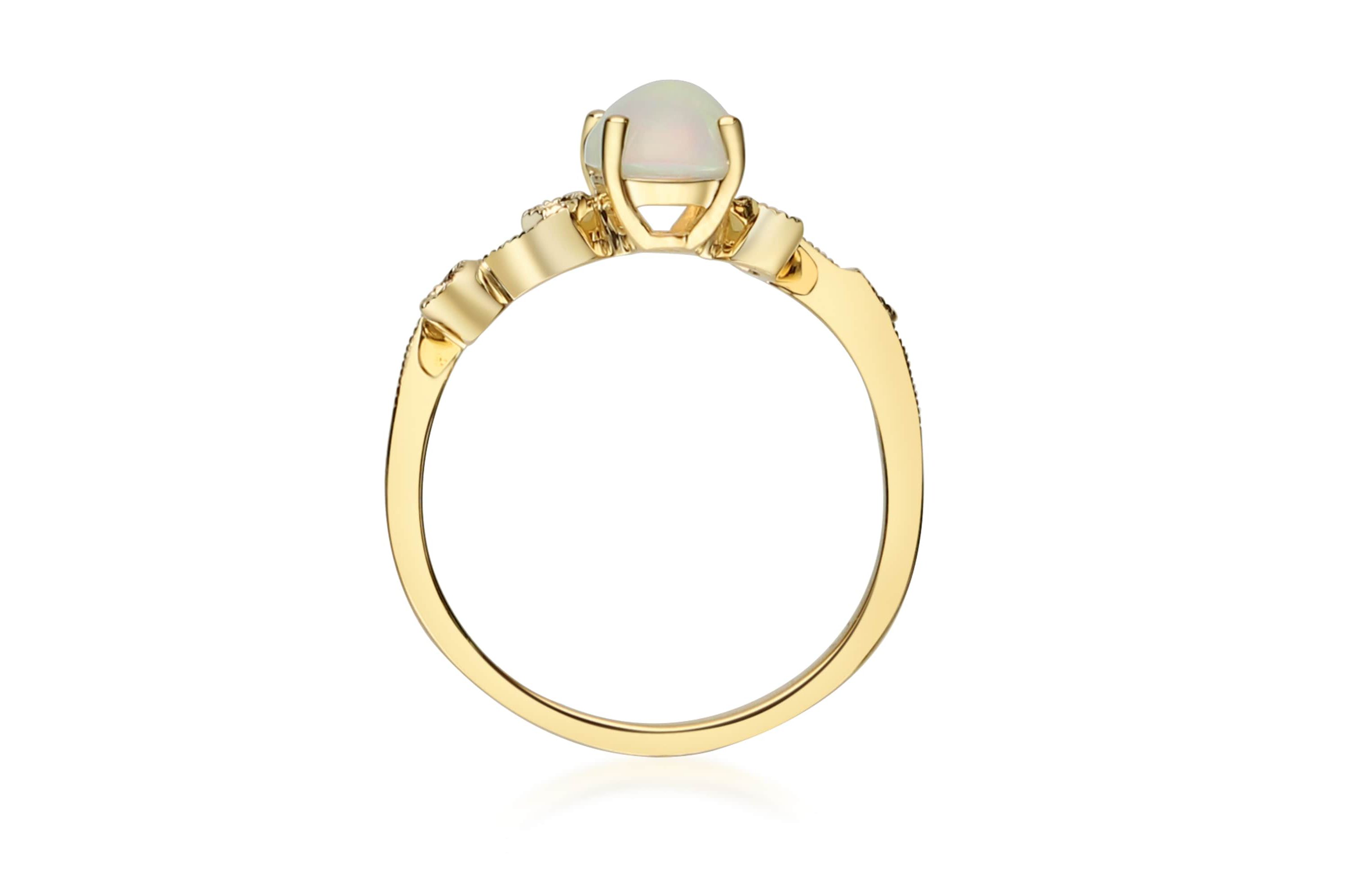 Ethiopian Opal Ring in 14K Yellow Gold