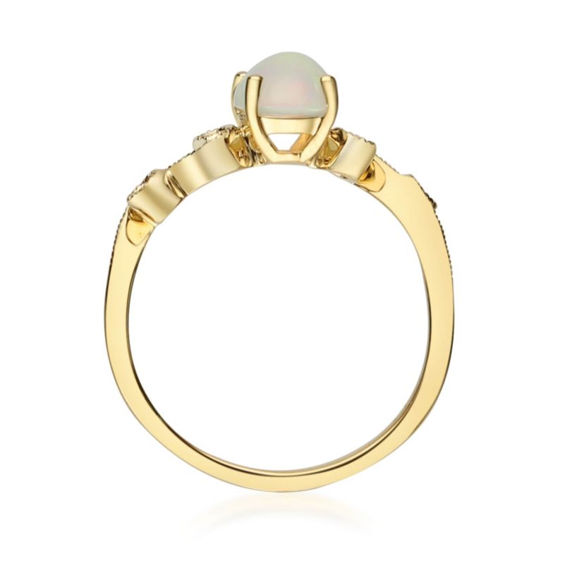 Ethiopian Opal Ring in 14K Yellow Gold