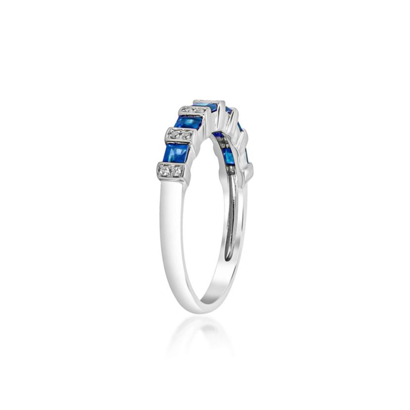 Blue Sapphire Ring in 14K White Gold