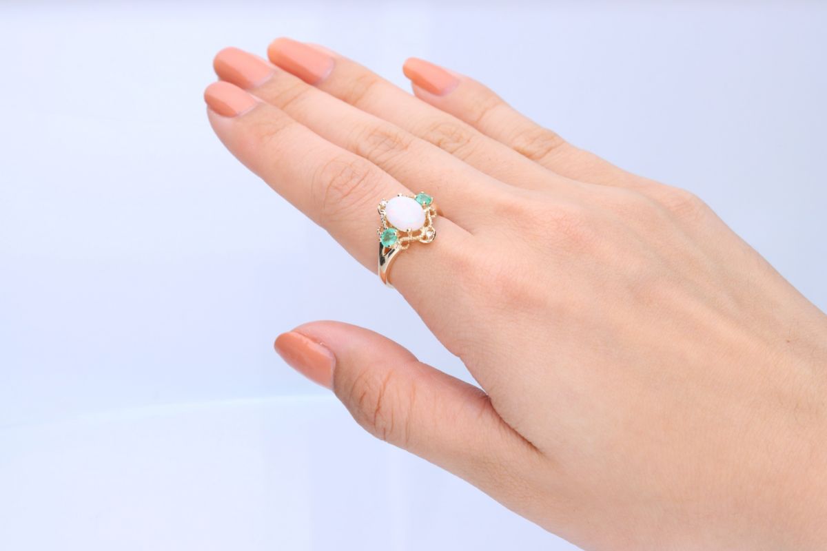 Ethiopian Opal Ring in 14K Yellow Gold