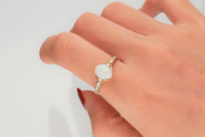 Ethiopian Opal Ring in 10K Yellow Gold