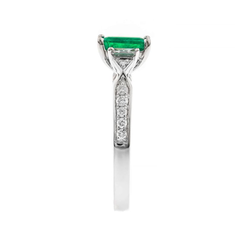 EMERALD Ring in 10K WHITE GOLD