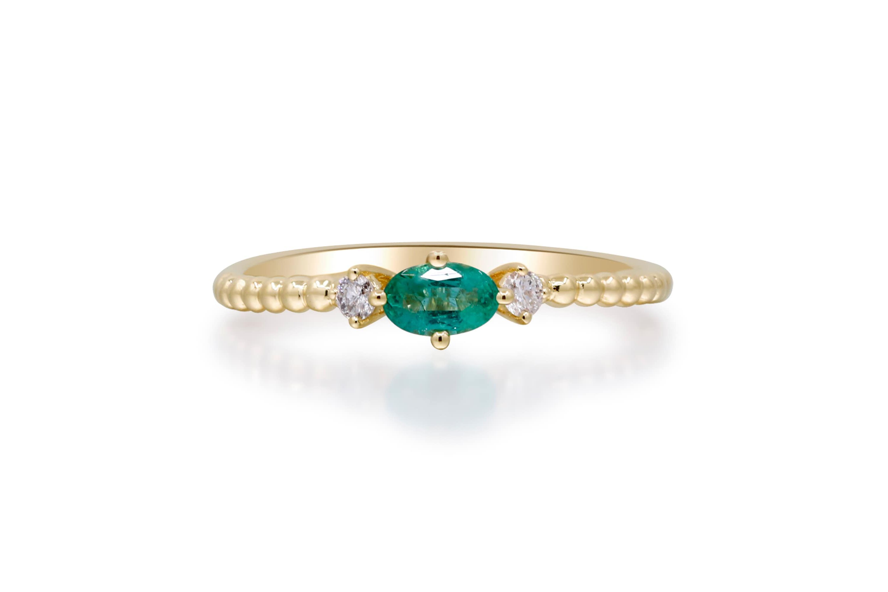 EMERALD Ring in 10K YELLOW GOLD