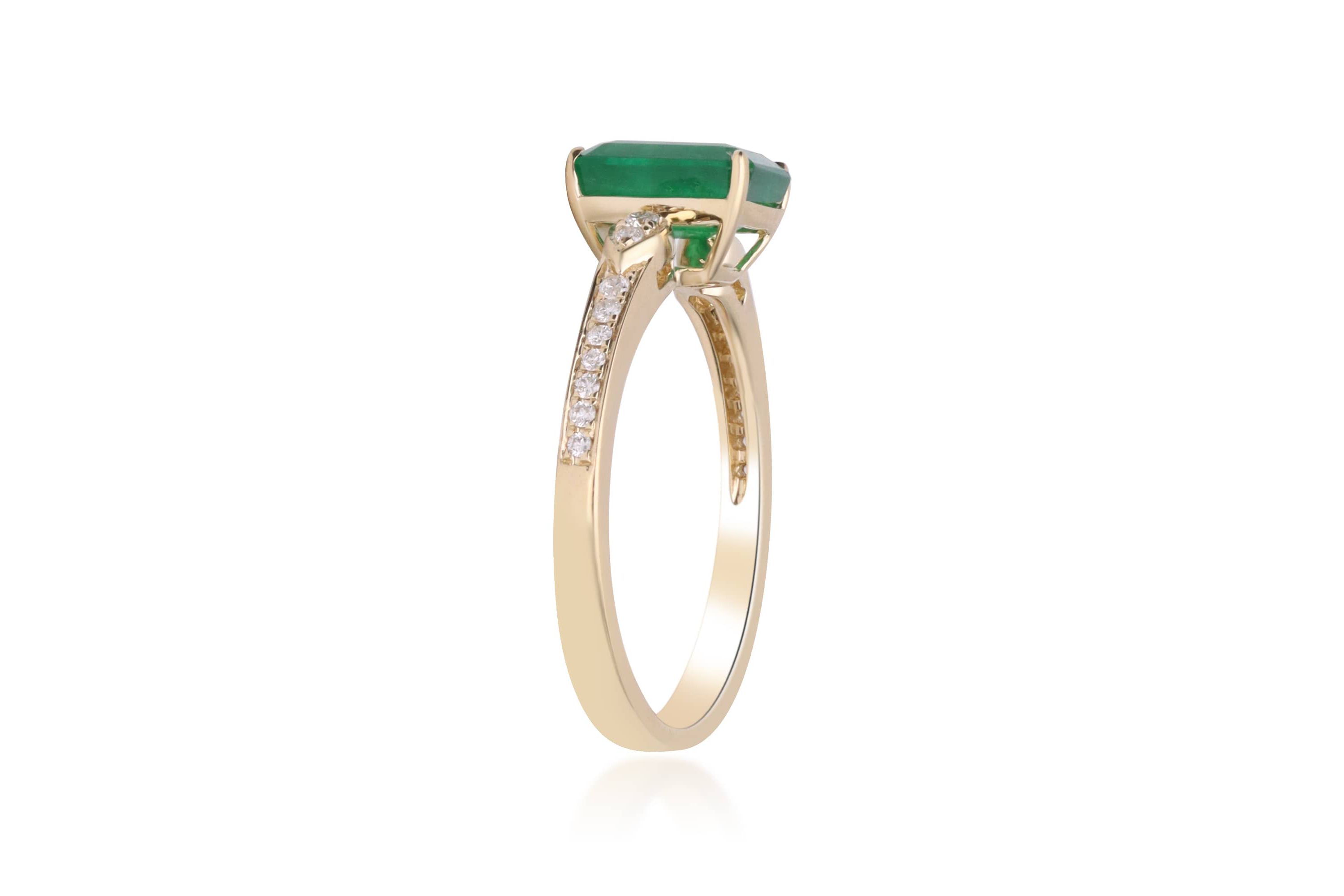 EMERALD Ring in 10K YELLOW GOLD