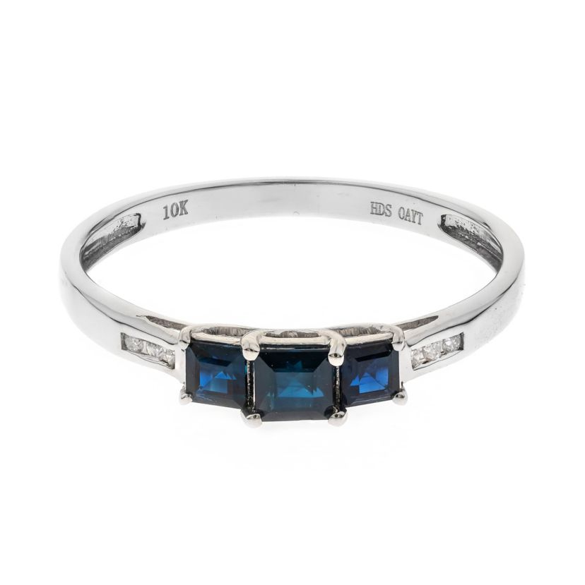 SAPPHIRE Ring in 10K WHITE GOLD