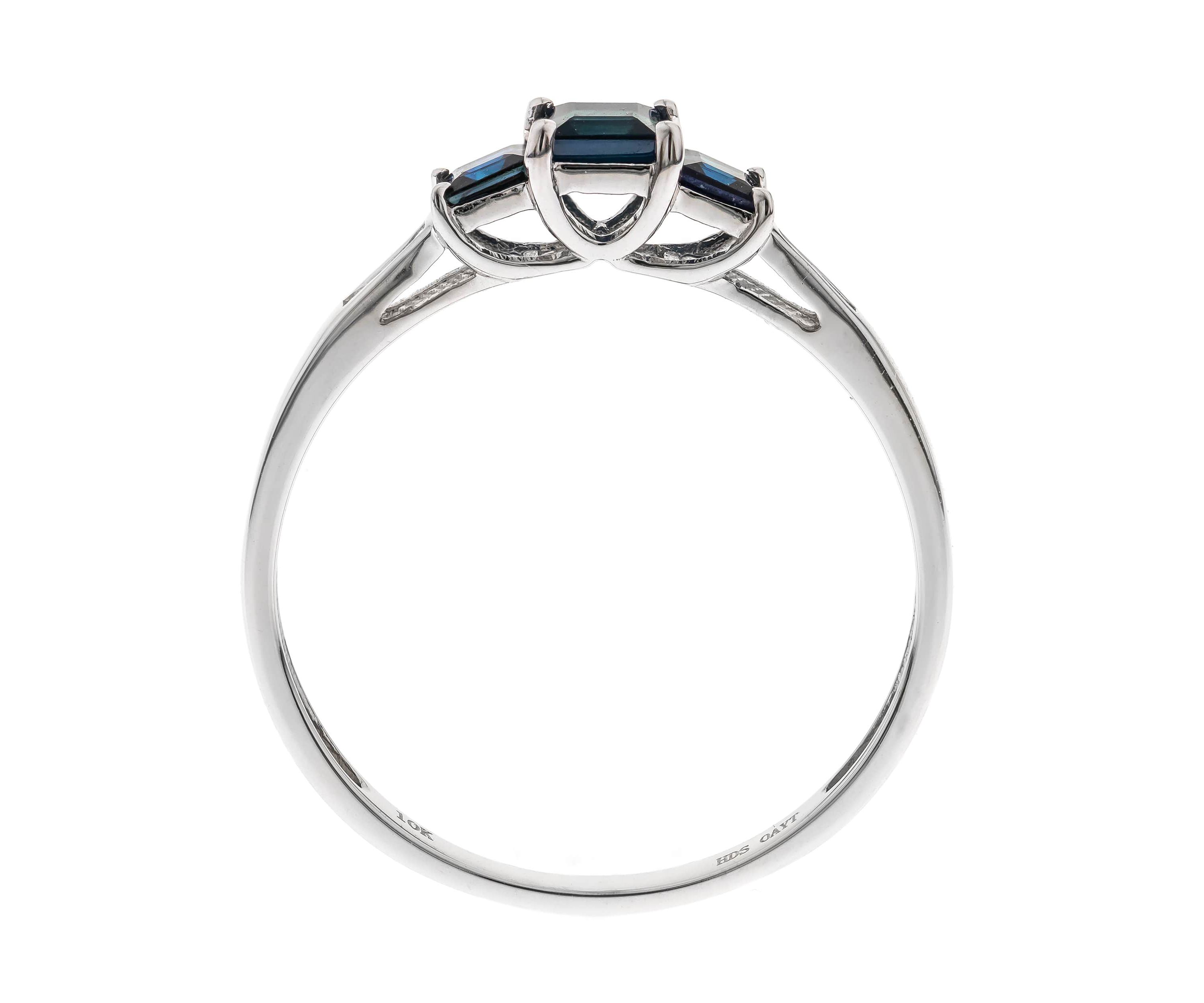 SAPPHIRE Ring in 10K WHITE GOLD