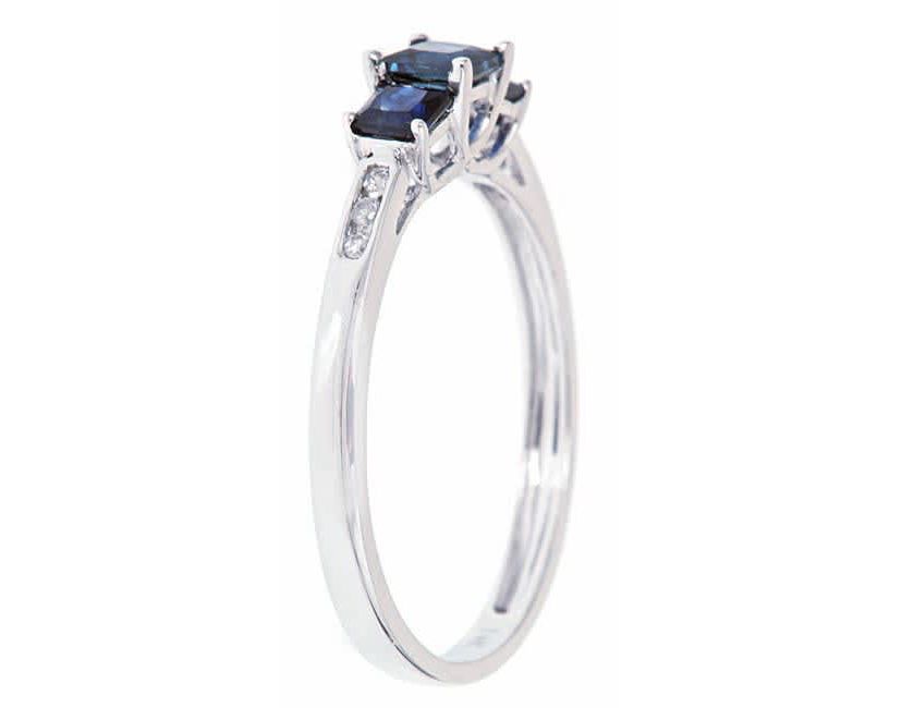 SAPPHIRE Ring in 10K WHITE GOLD