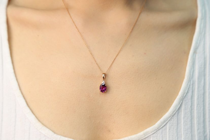 RHODOLITE Pendant in 10K ROSE GOLD
