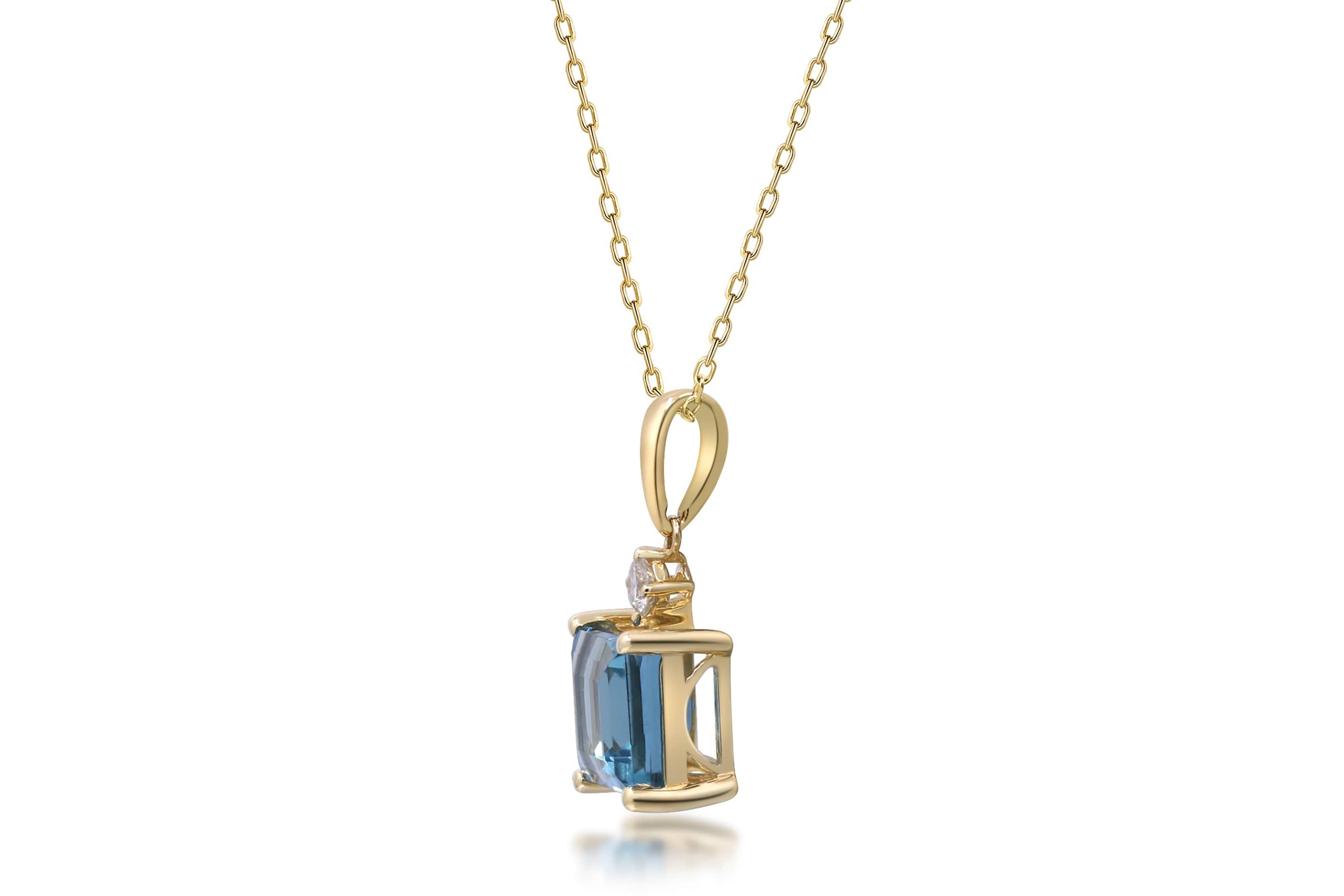 BLUE TOPAZ Pendant in 10K YELLOW GOLD