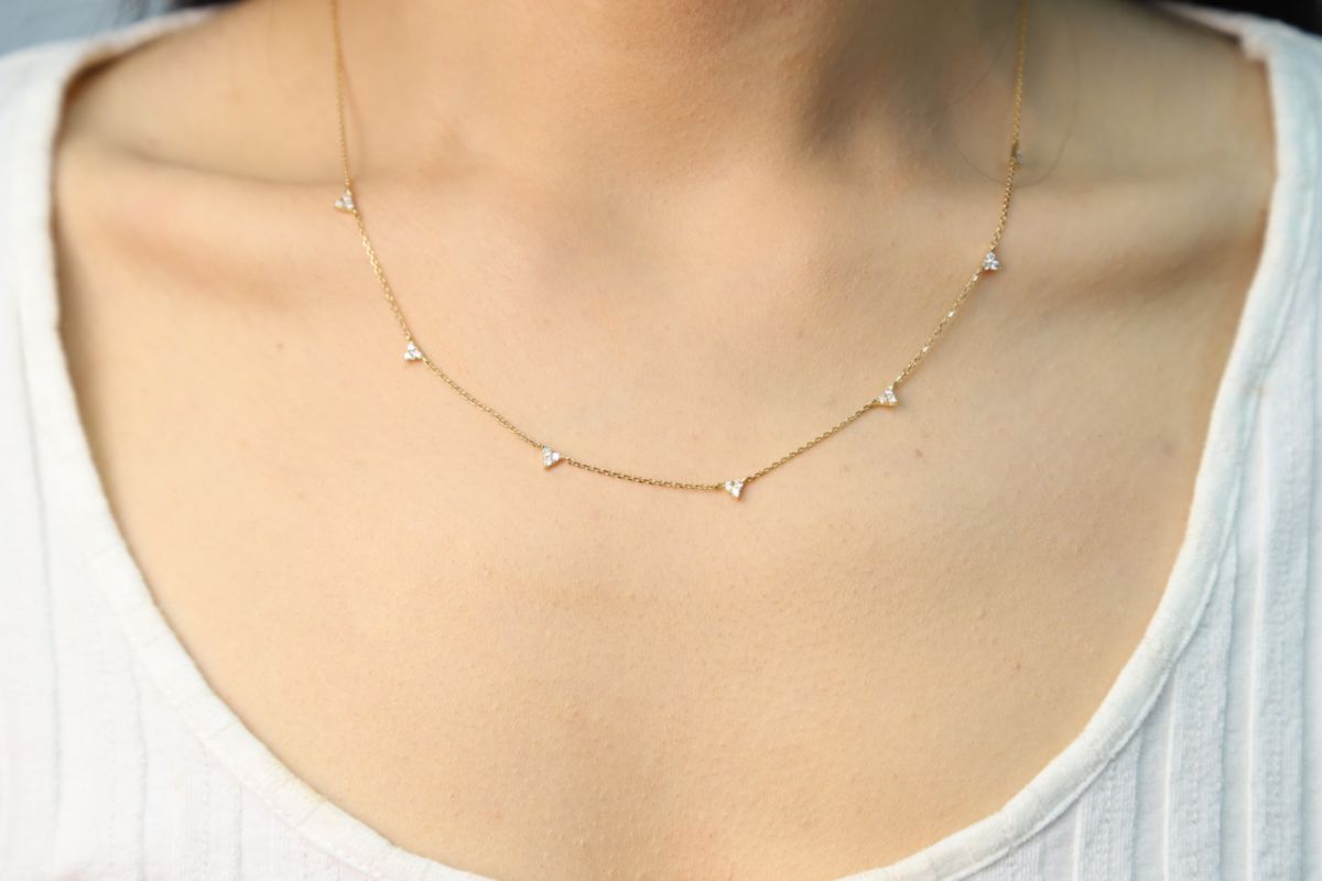DIAMOND Necklace in 10K YELLOW GOLD