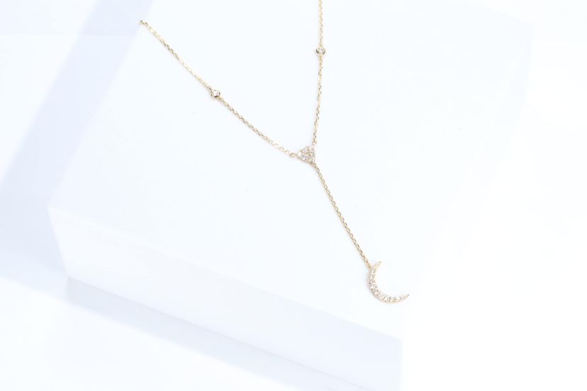 DIAMOND Necklace in 10K YELLOW GOLD