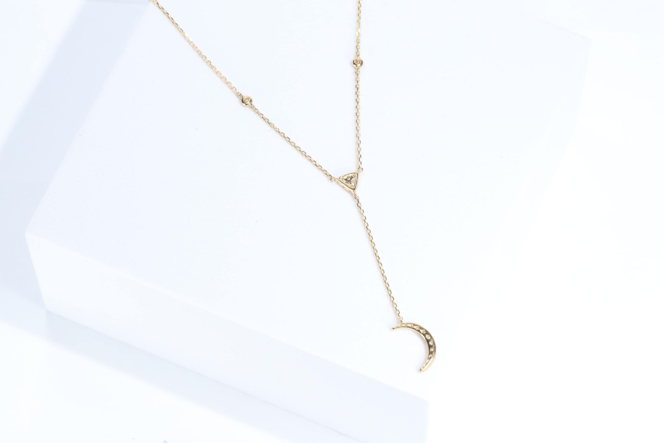 DIAMOND Necklace in 10K YELLOW GOLD