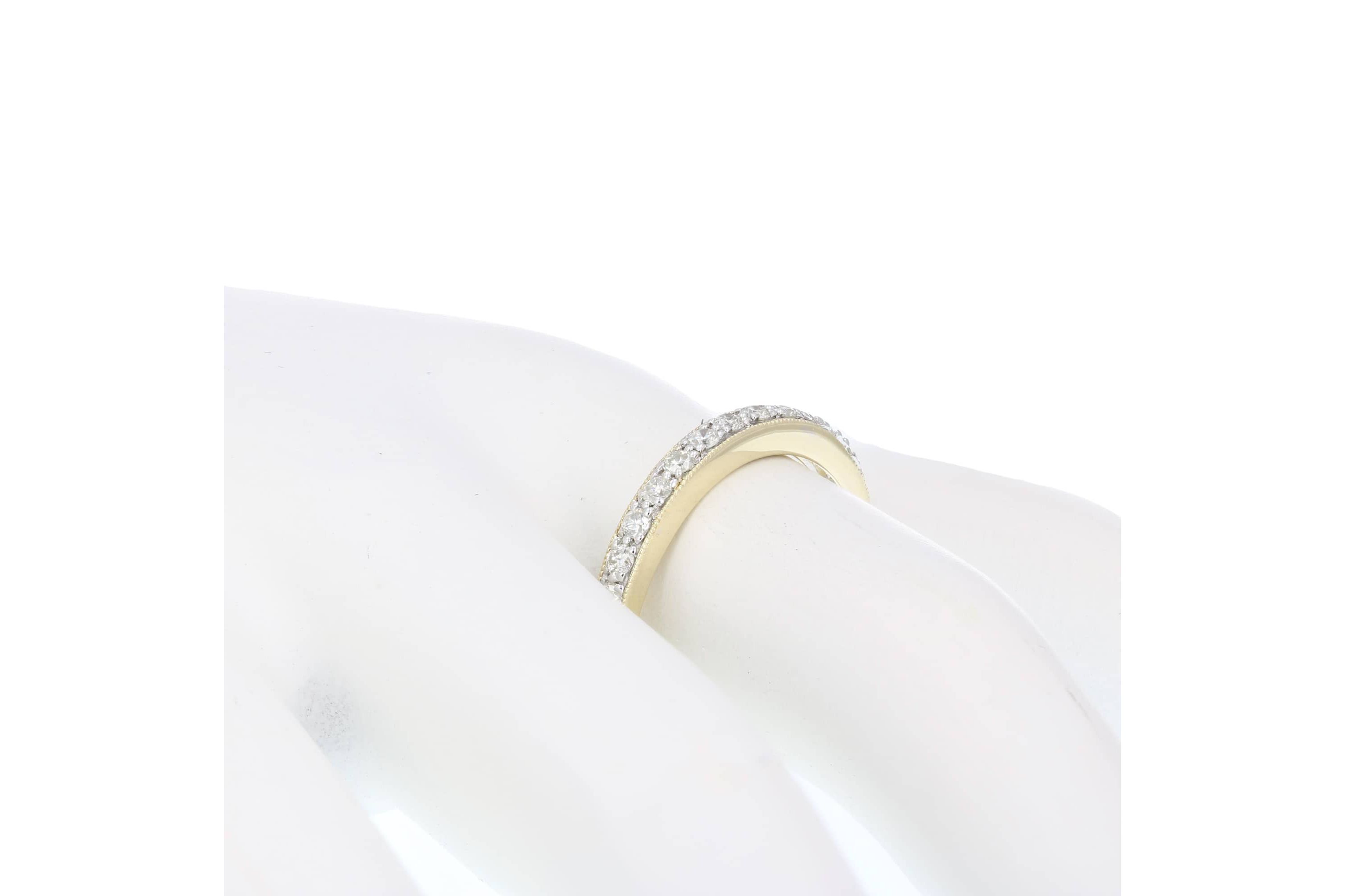 1/4 ct. t.w. Diamond Wedding Band in 14K Yellow Gold