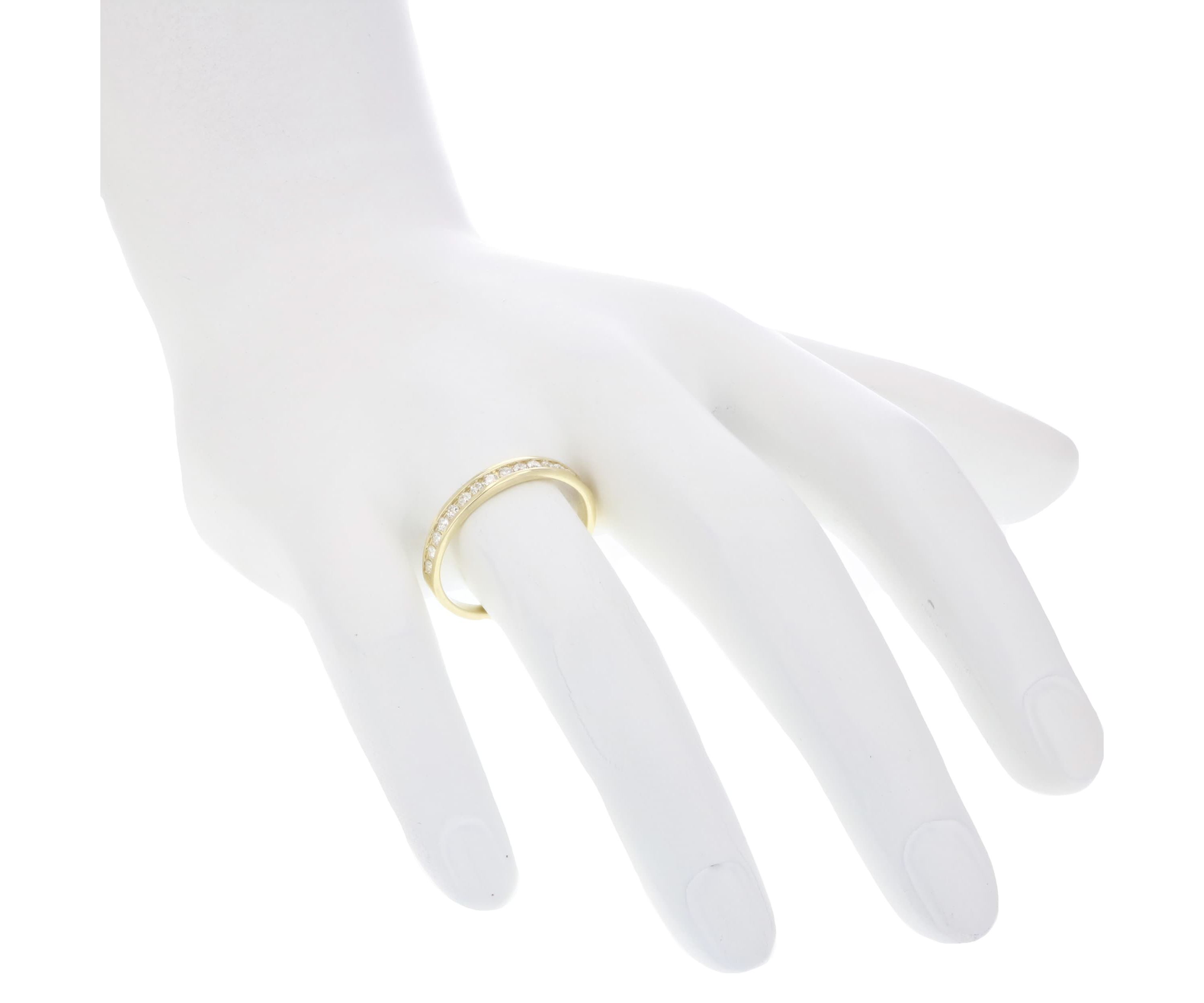 1/5 ct. t.w. Diamond Wedding Band in 10K Yellow Gold