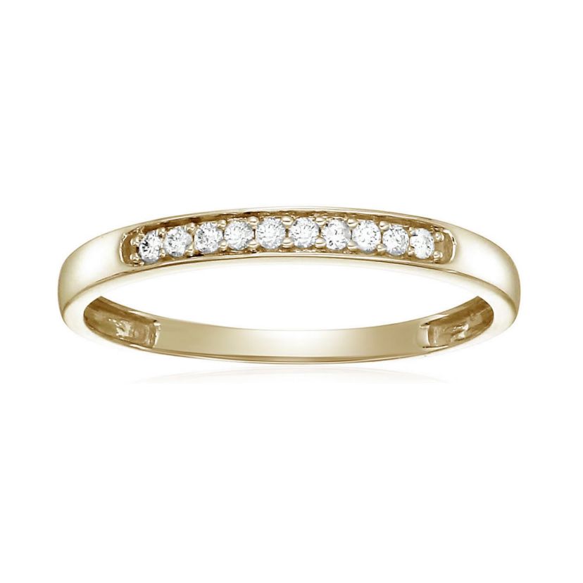 1/10 ct. t.w. Diamond Wedding Band in 10K Yellow Gold