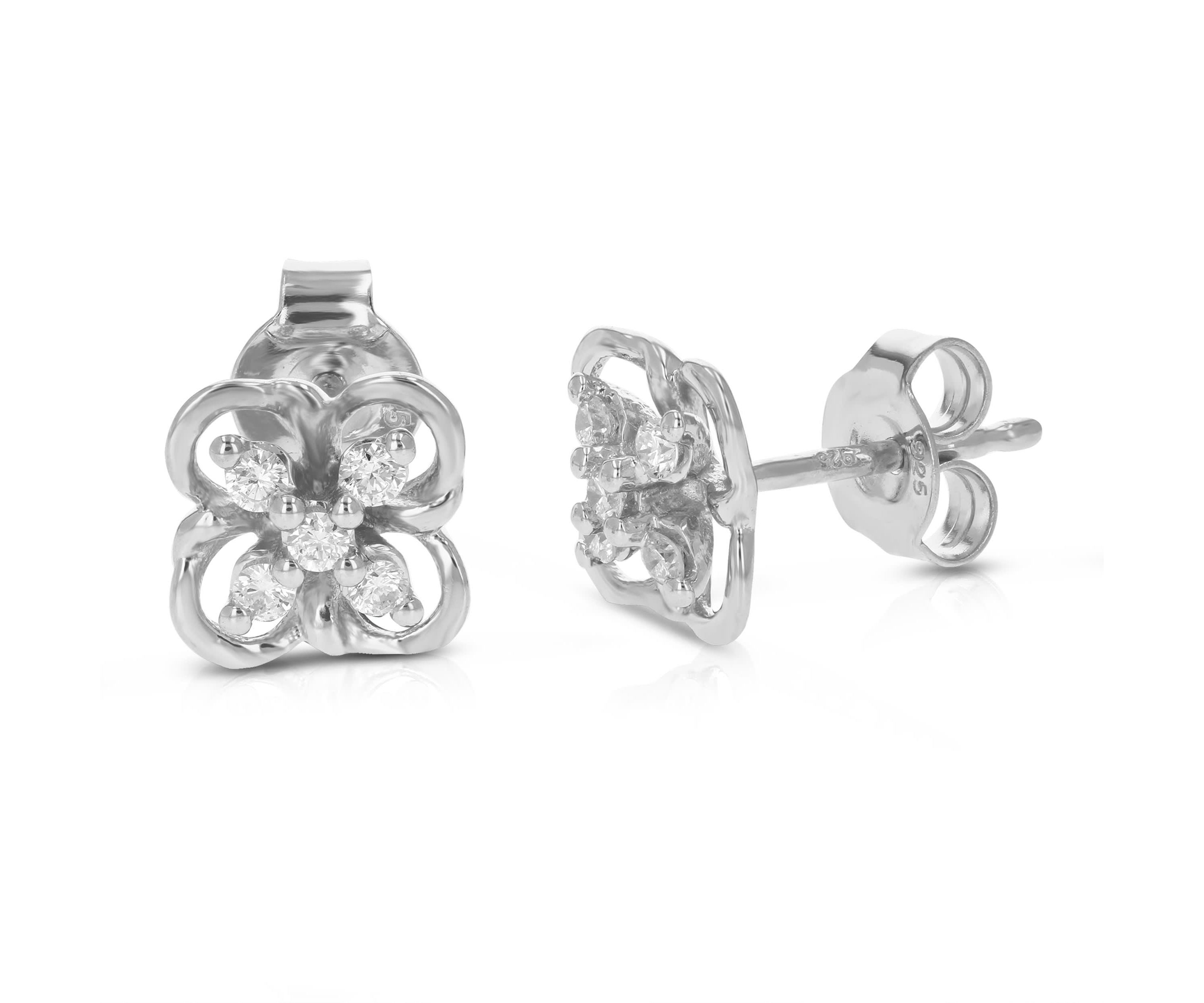 Lab Created 1/5 ct. t.w. Lab Grown Diamond Stud Earrings in 925 Sterling Silver