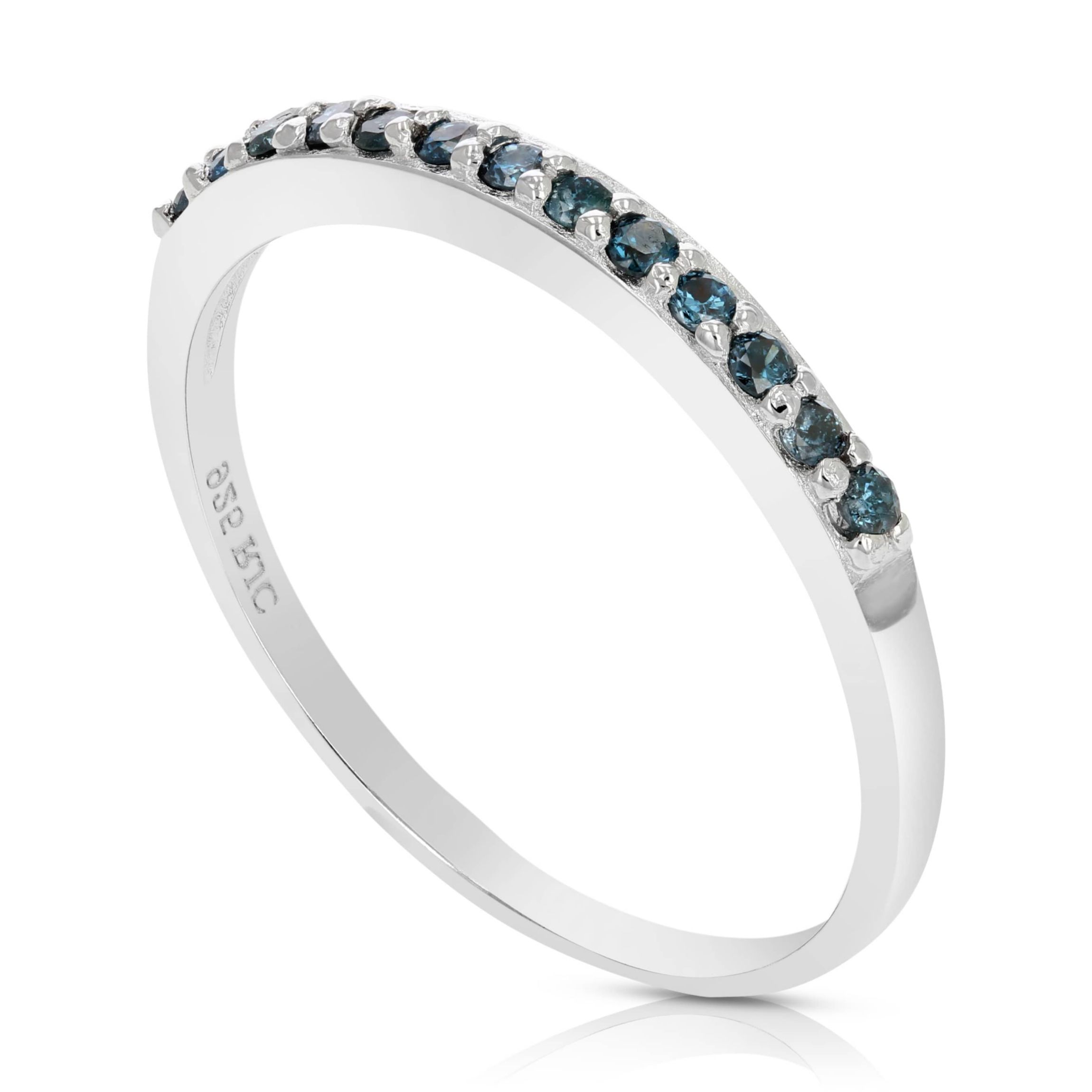 1/6 ct. t.w. Blue Diamond Wedding Band in 925 Sterling Silver
