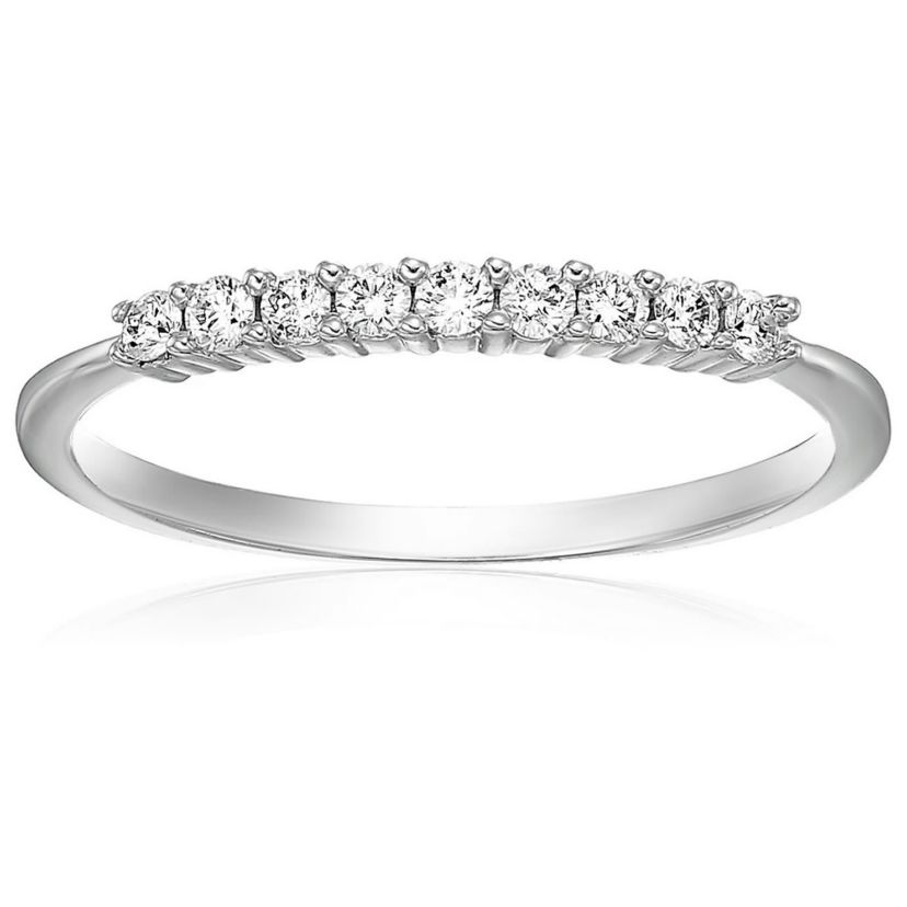 1/5 ct. t.w. Diamond Wedding Band in 10K White Gold