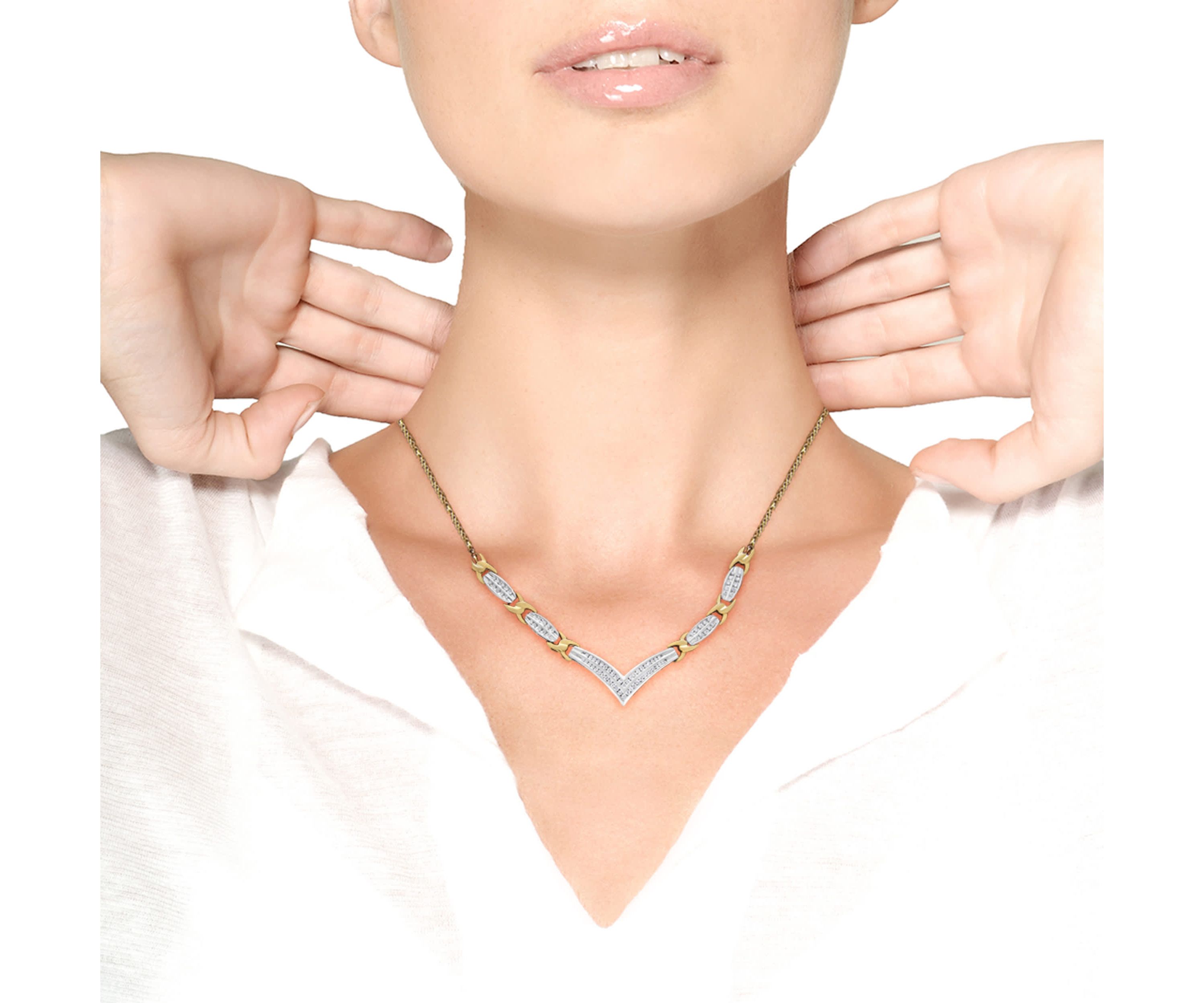 10K Yellow and White Gold 1.0 Cttw Diamond "V" Shape Statement Necklace