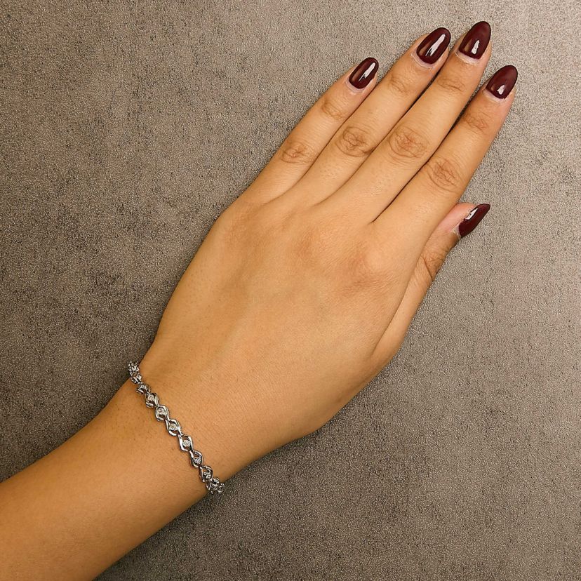 .925 Sterling Silver 1/10 Cttw Round-Cut Diamond Link Bracelet - 7.25"