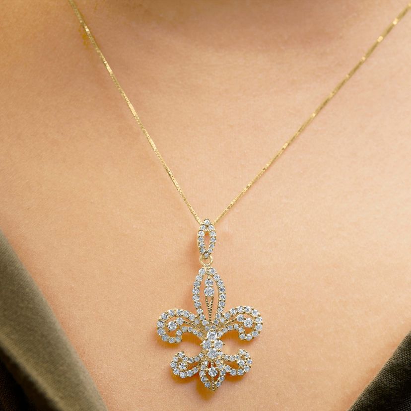 14K Yellow Gold 1.00 Cttw Round Diamond Fleur De Lis 18" Pendant Necklace