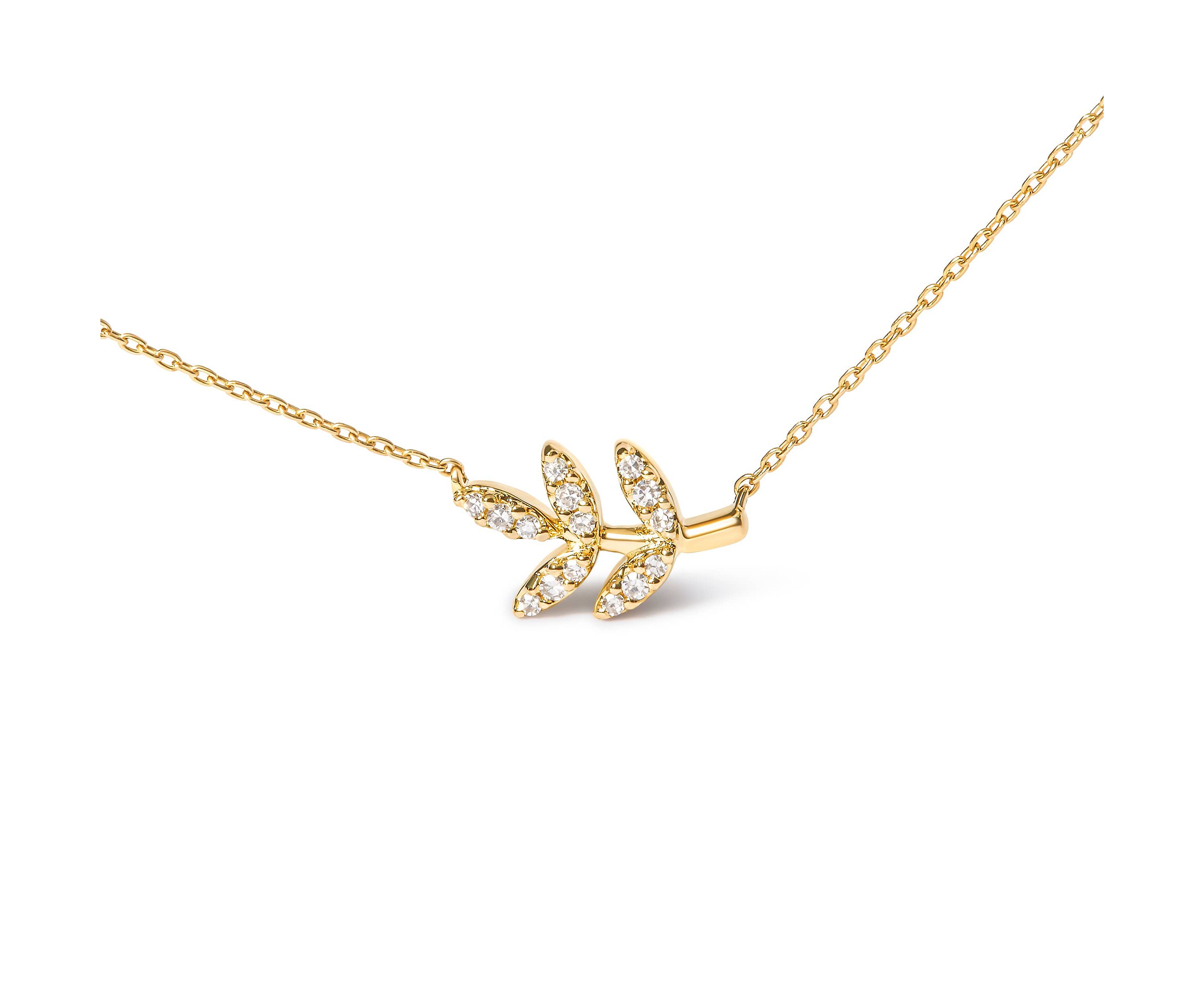 10K Yellow Gold 1/10 Cttw Diamond Leaf and Branch 18" Pendant Necklace