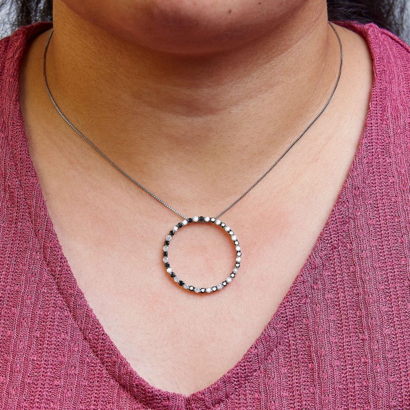 Silver 2.0 Cttw Diamond Open Hoop Circle Pendant Necklace