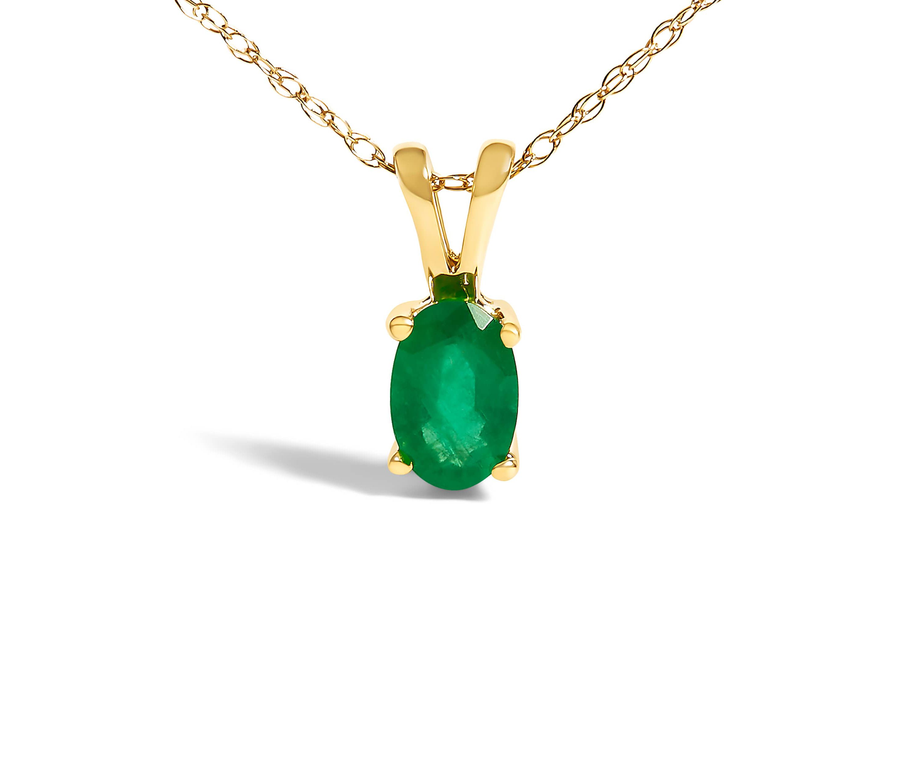 14K Yellow Gold Oval Green Emerald Solitaire Pendant Necklace - 18" Inches