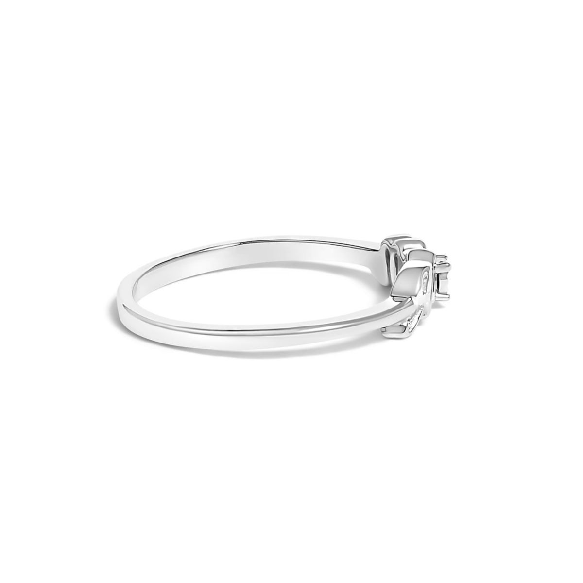 .925 Sterling Silver Diamond Accent "MOM" Ring
