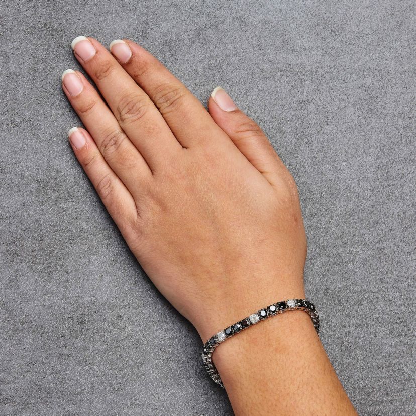 .925 Sterling Silver 8.0 Cttw Black and White Diamond Tennis Bracelet