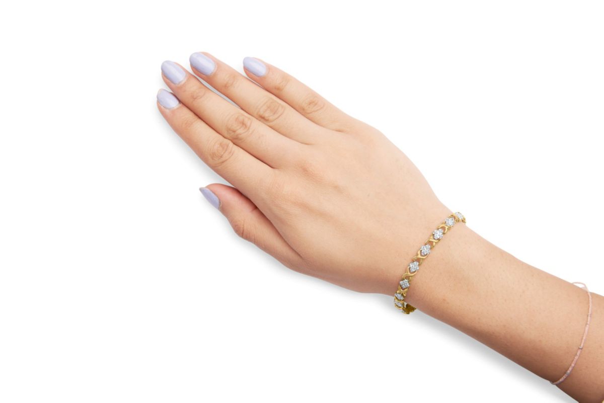 10K Yellow Gold 1.00 Cttw Diamond 5 Stone Cluster and "X" Link Bracelet