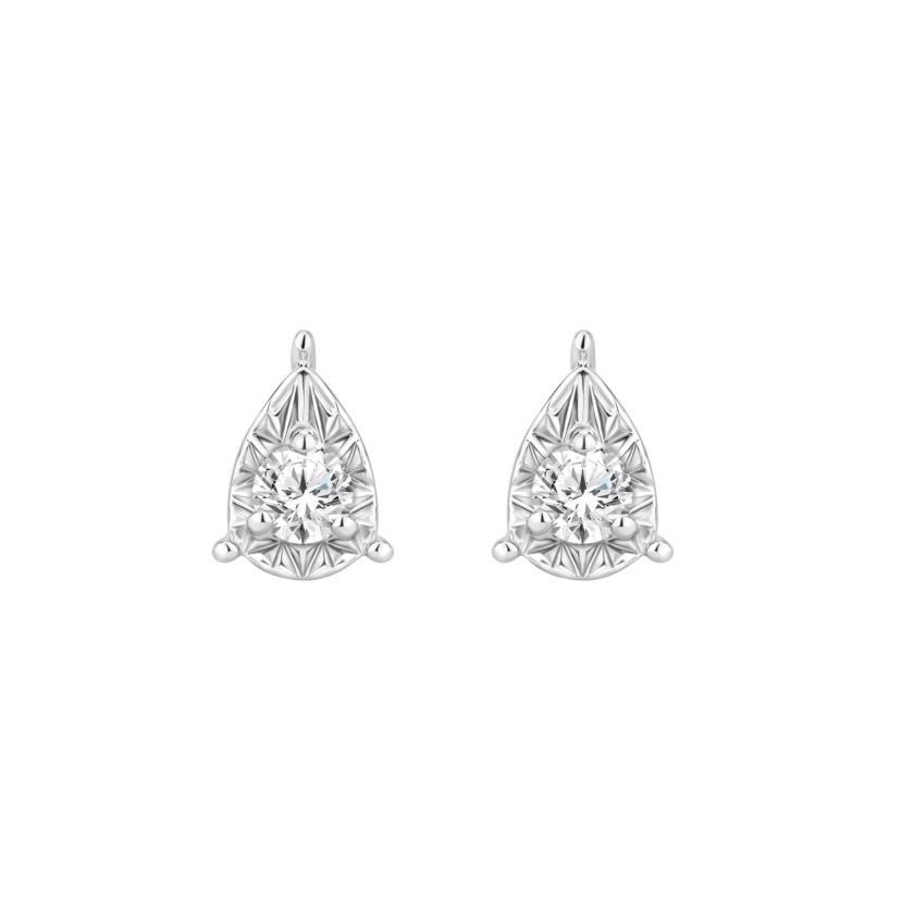 1/8 ct. tw. Diamond Pear Shape Miralce Plate Earring in Silver