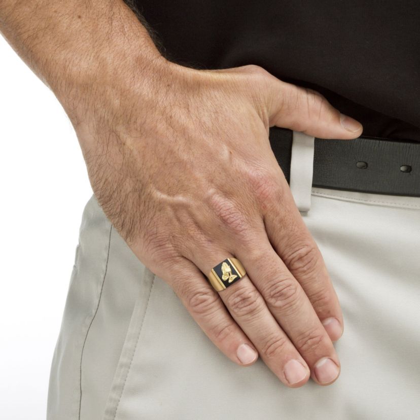 Mens 14k Gold-Plated Black Onyx Praying Hands Ring