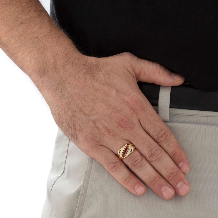 Mens .96 Cttw. 18k Gold-plated Sterling Silver Genuine Garnet and Diamond Ring