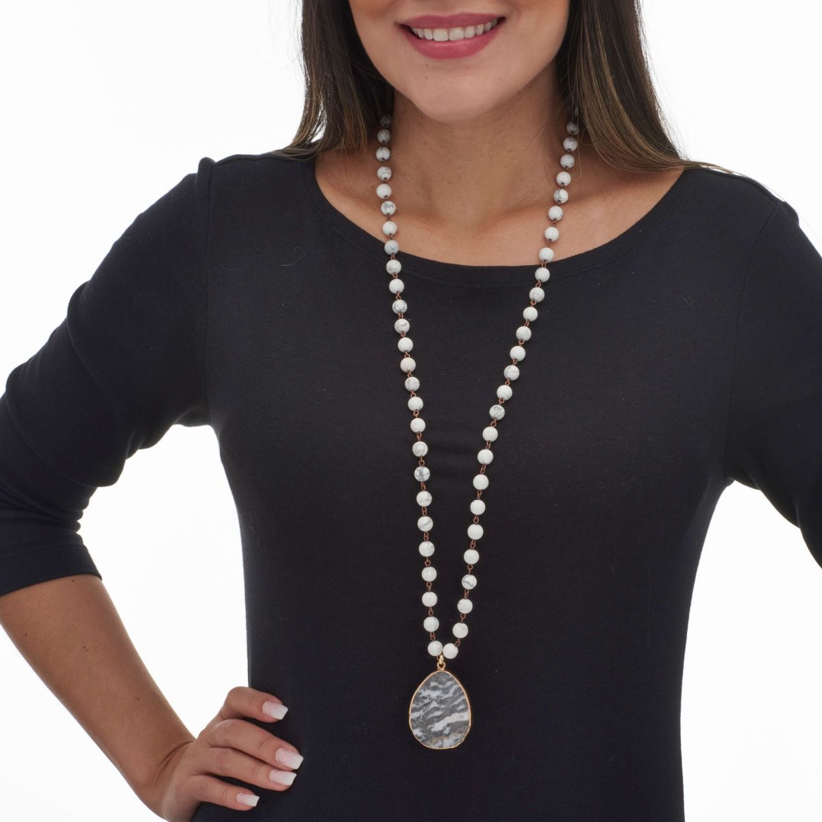 Genuine Grey Agate and Howlite Goldtone Pendant Necklace 34-inch