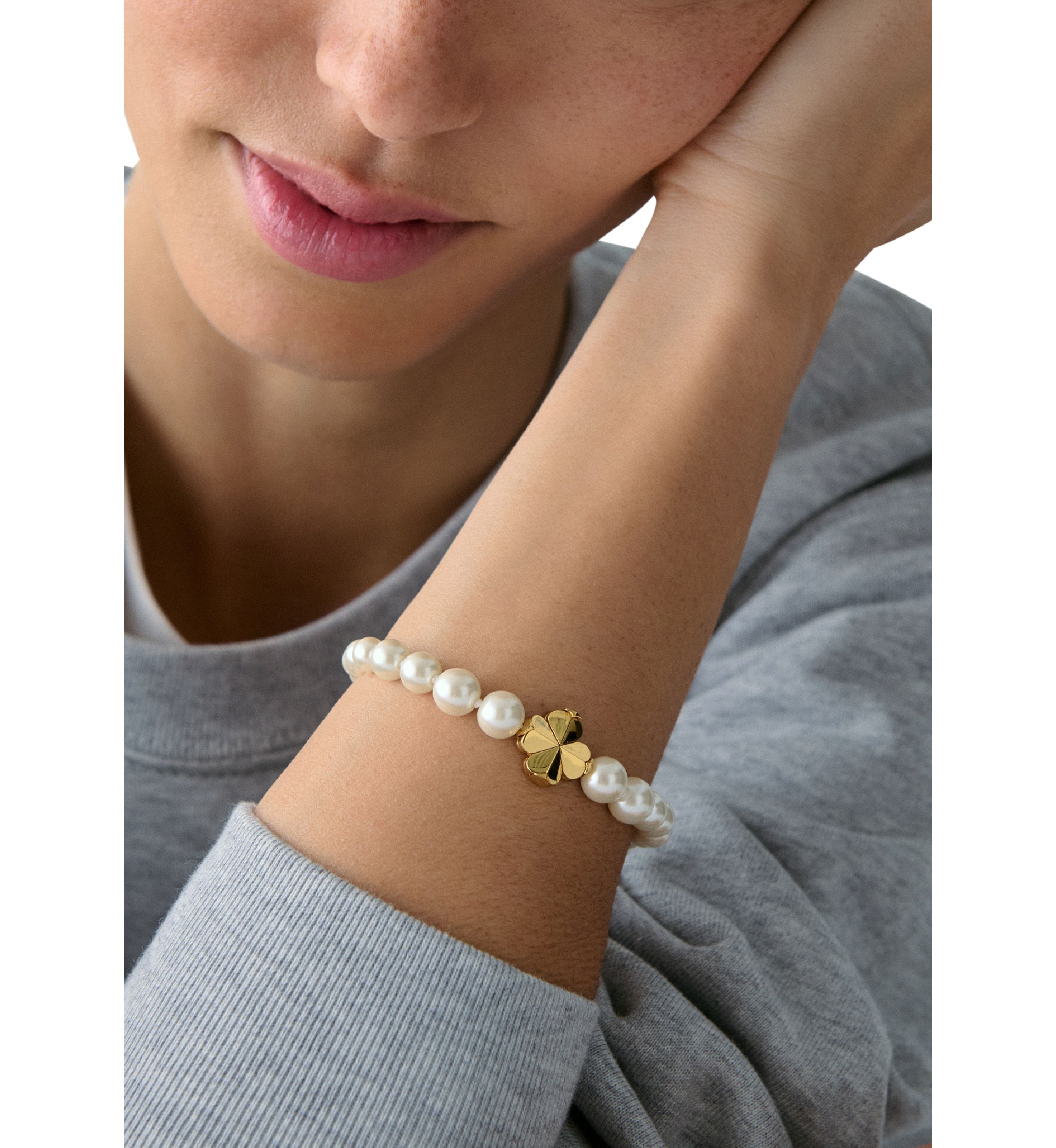 Clover Charm Pearl Beaded Bracelet 