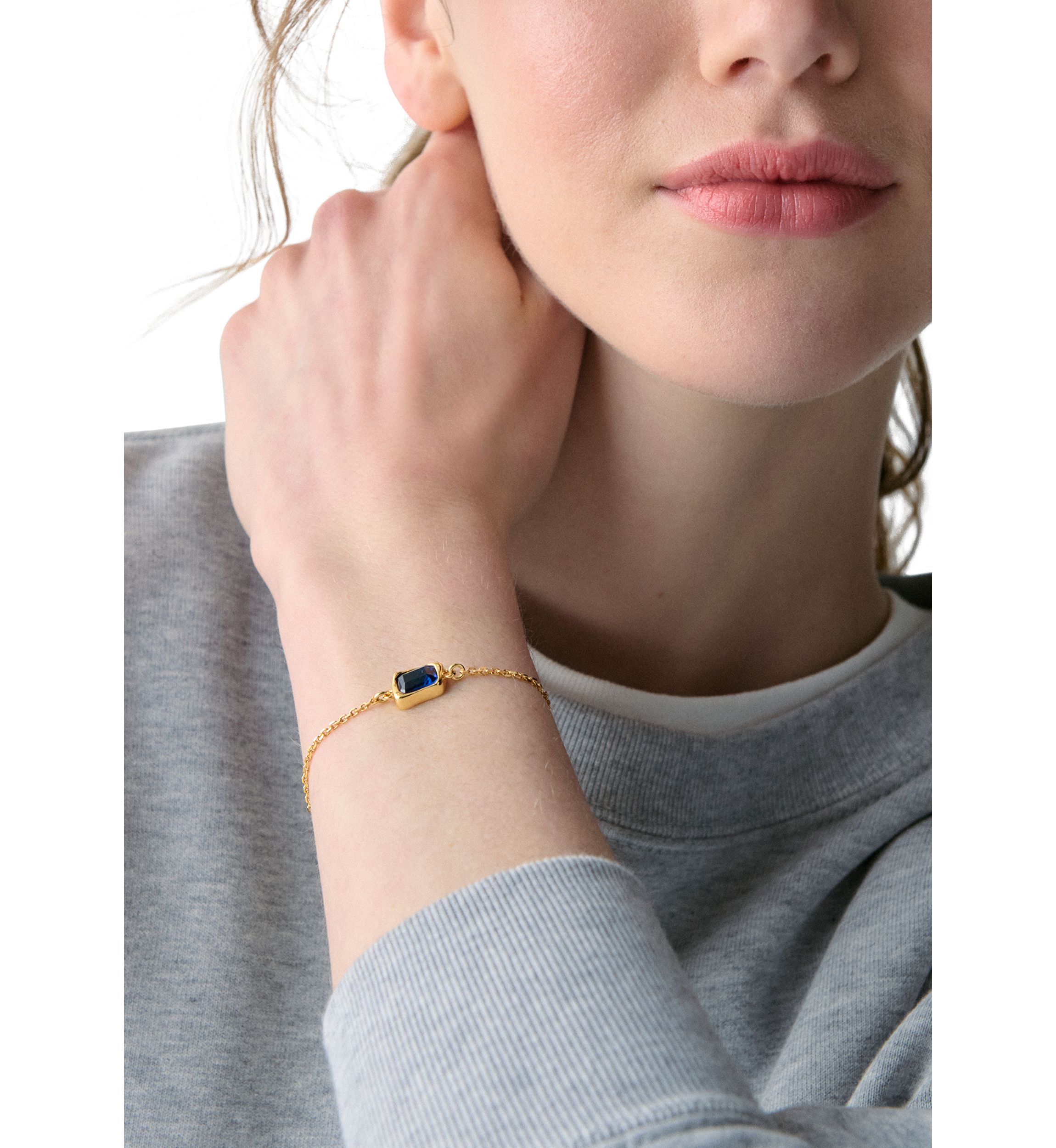 Solitaire Sapphire Bracelet