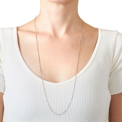 Necklaces For Square Necklines  Gold necklace women, Boss lady, Pear body