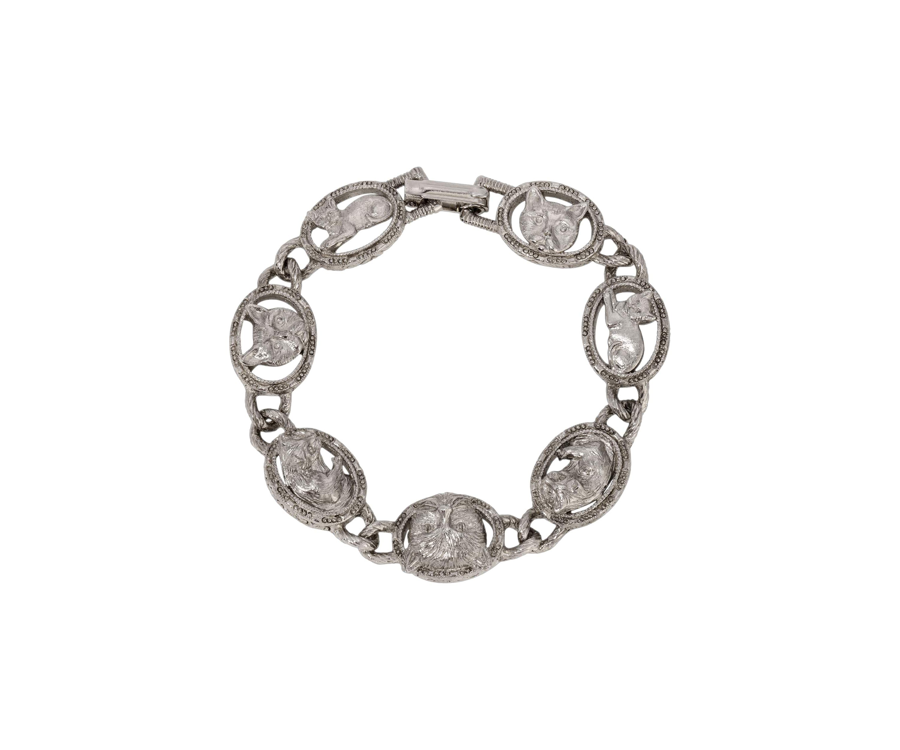 Oval Cat Station Clasp Bracelet