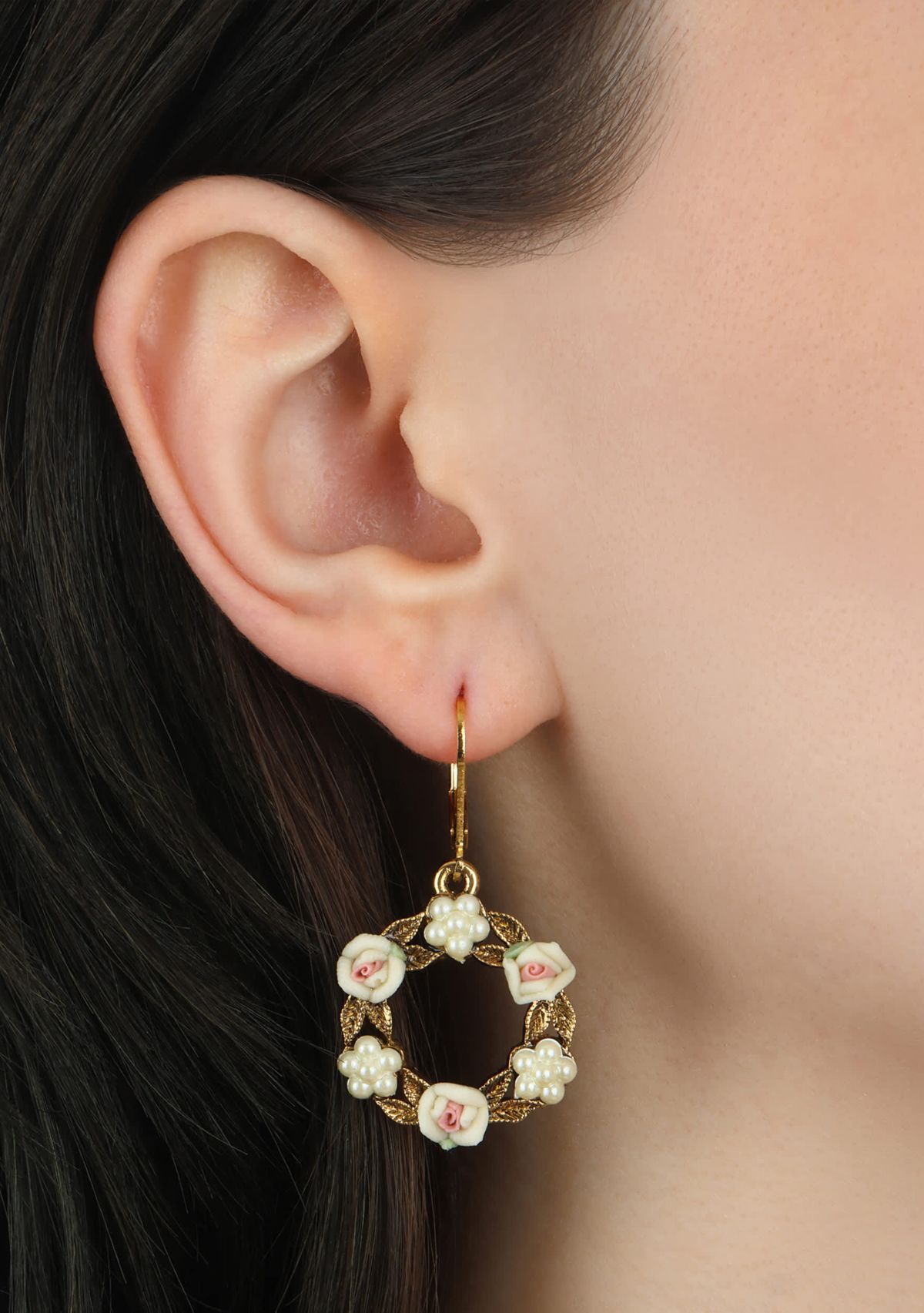 Faux Pearl White Flower Earrings